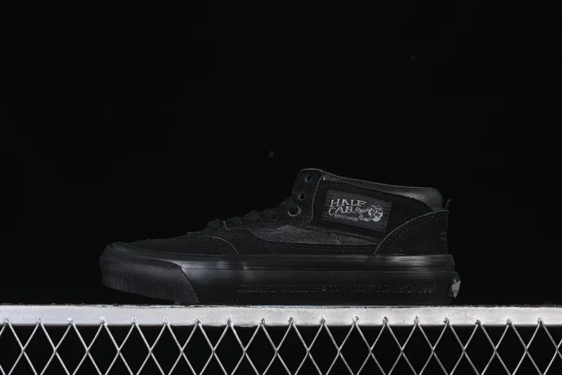 All categories Vans Vans series Vans Mid Vans China Vans Half Cab 33 Vans official retro casual simple versatile skateboard shoes VN000EFYBLA